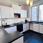 Antracyt Centrum 2-bedroom Apartment Czestochowa