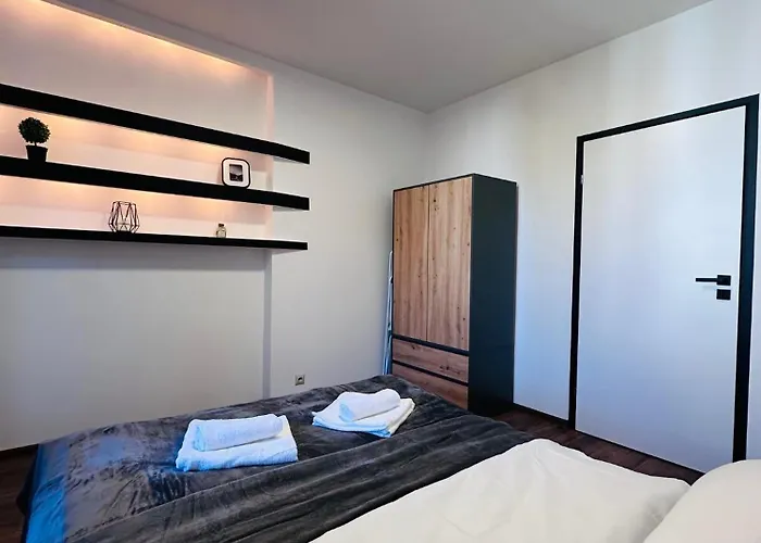 Antracyt Centrum 2-bedroom * Ченстохова